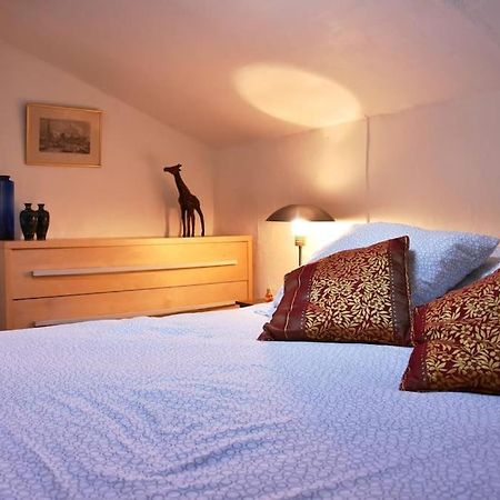 Lovely Flat In The Heart Of The Medieval City Hyères Exterior foto